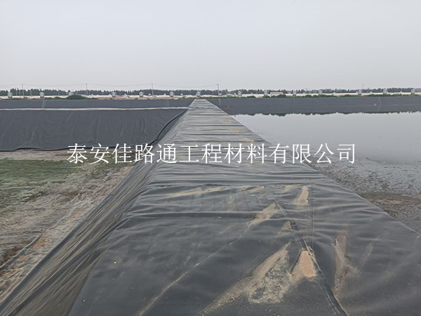 垃圾填埋場防滲膜選購前的智慧籌備:筑造綠色屏障的關(guān)鍵步驟 垃圾填埋場防滲膜選購前的智慧籌備:筑造綠色屏障的關(guān)鍵步驟